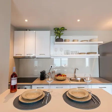 Valtes Luxurious Apartments Mpoukaris Exterior photo